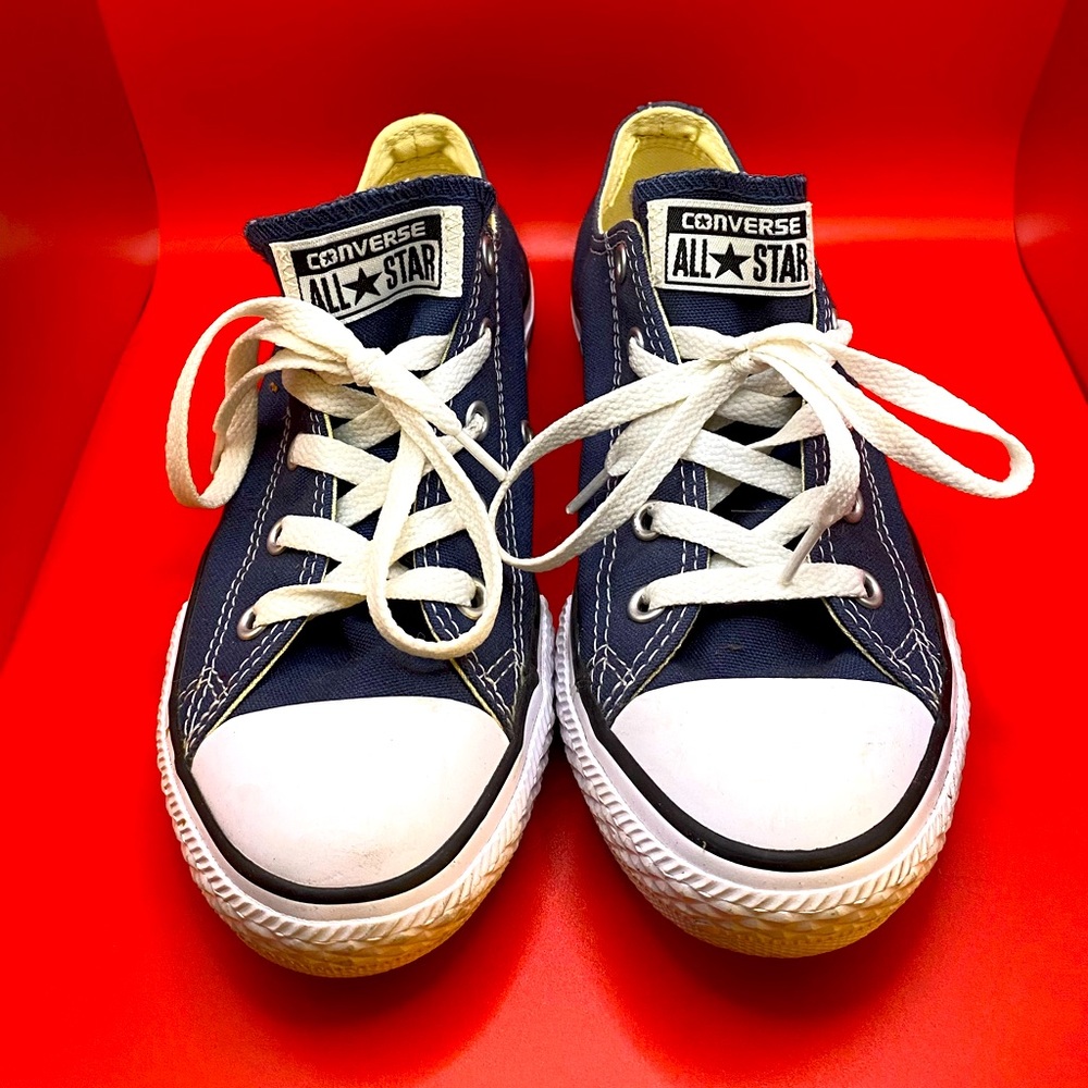 Converse - Size 4.5 Women and Size 3 Men - worn twice